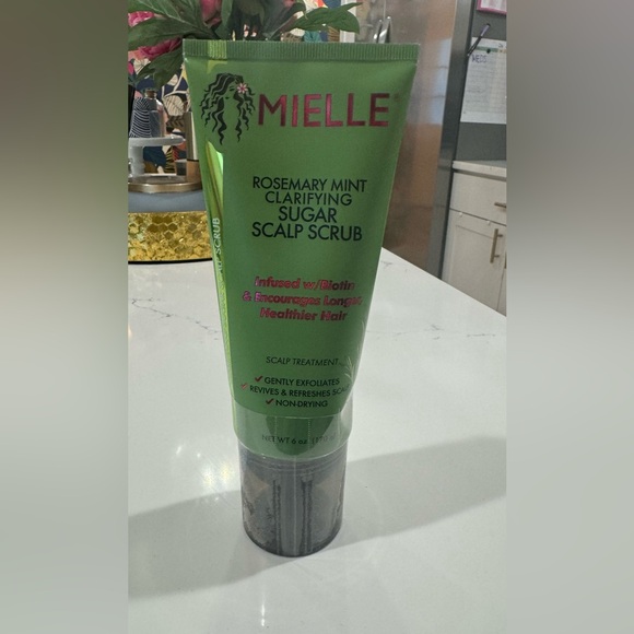 Mielle rosemary mint clarifying sugar scalp scrub - Picture 2 of 3